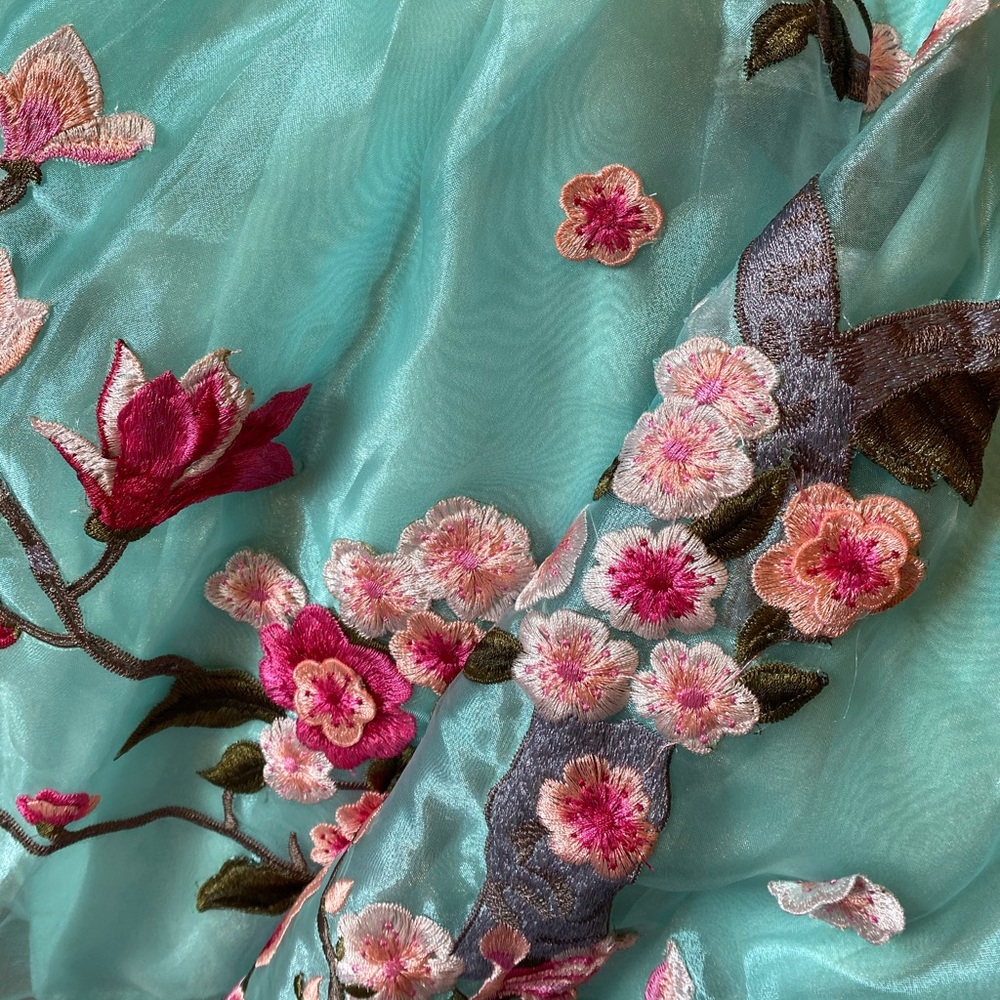 Beautiful Floral Mint Green Dresses-Size XL